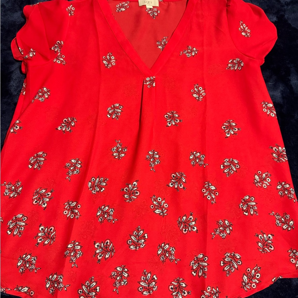 LOFT Scarlet Floral V-Neck Top
